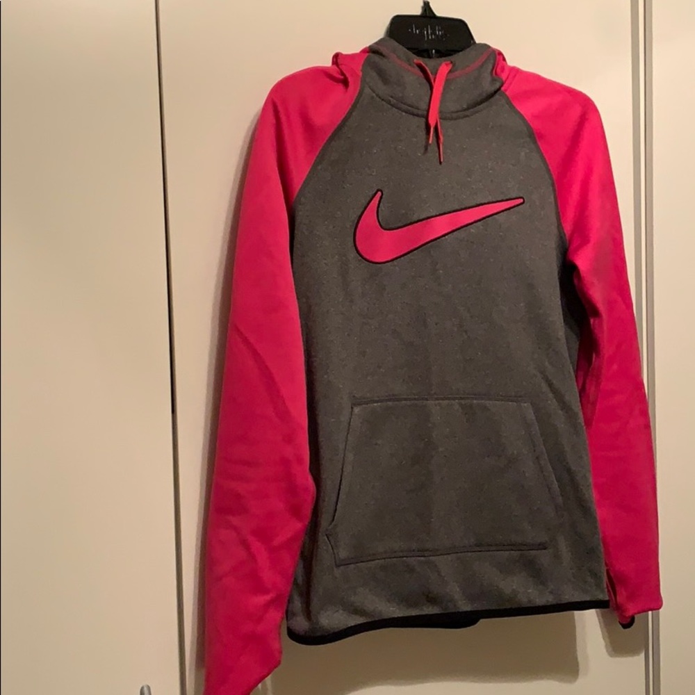 Women’s Nike Therma-Fit Hoodie